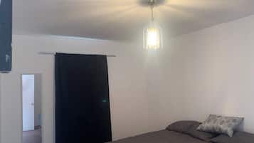 3 dormitorios, decoración individual, mobiliario individual