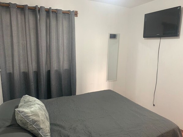 3 bedrooms, individually decorated, individually furnished