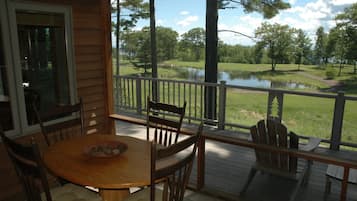 Cabane Confort | Balcon