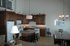 Condo 301 By Winfield Inn | In-room dining - Bayfield on the Lake (Bayfield)