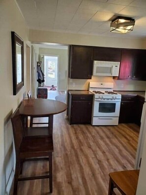 Fridge, microwave, oven, stovetop - Steps from 1st St Beach, Large Yard, Firepit (South Haven)