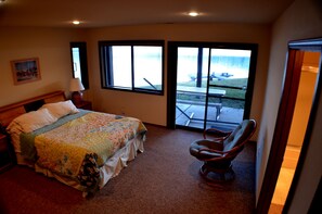 6 室のベッドルーム、アイロン / アイロン台、WiFi、ベッドシーツ