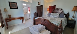 2 Schlafzimmer, Bügeleisen/Bügelbrett, Reisekinderbett, kostenloses WLAN