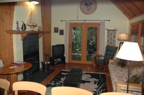 Cabane Confort | Coin séjour