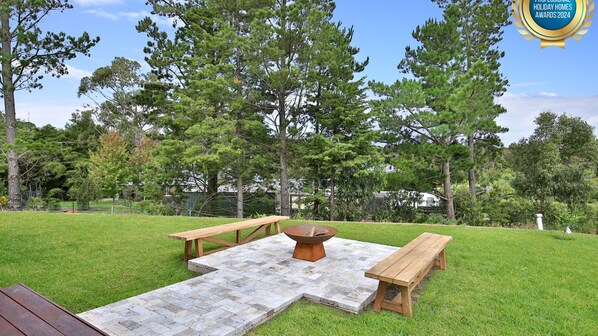 屋外ダイニングエリア