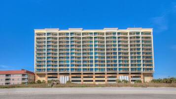 Apartment (3 Bedrooms) | Exterior