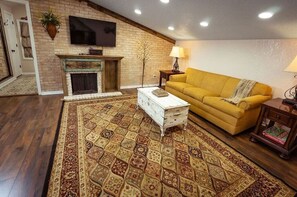 Smart TV, fireplace, video games