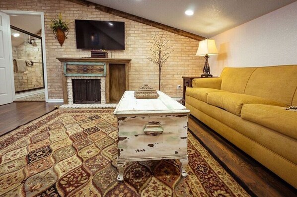 Smart TV, fireplace, video games