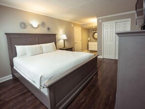 2 多间卧室、熨斗/熨衣板、免费 WiFi、床单