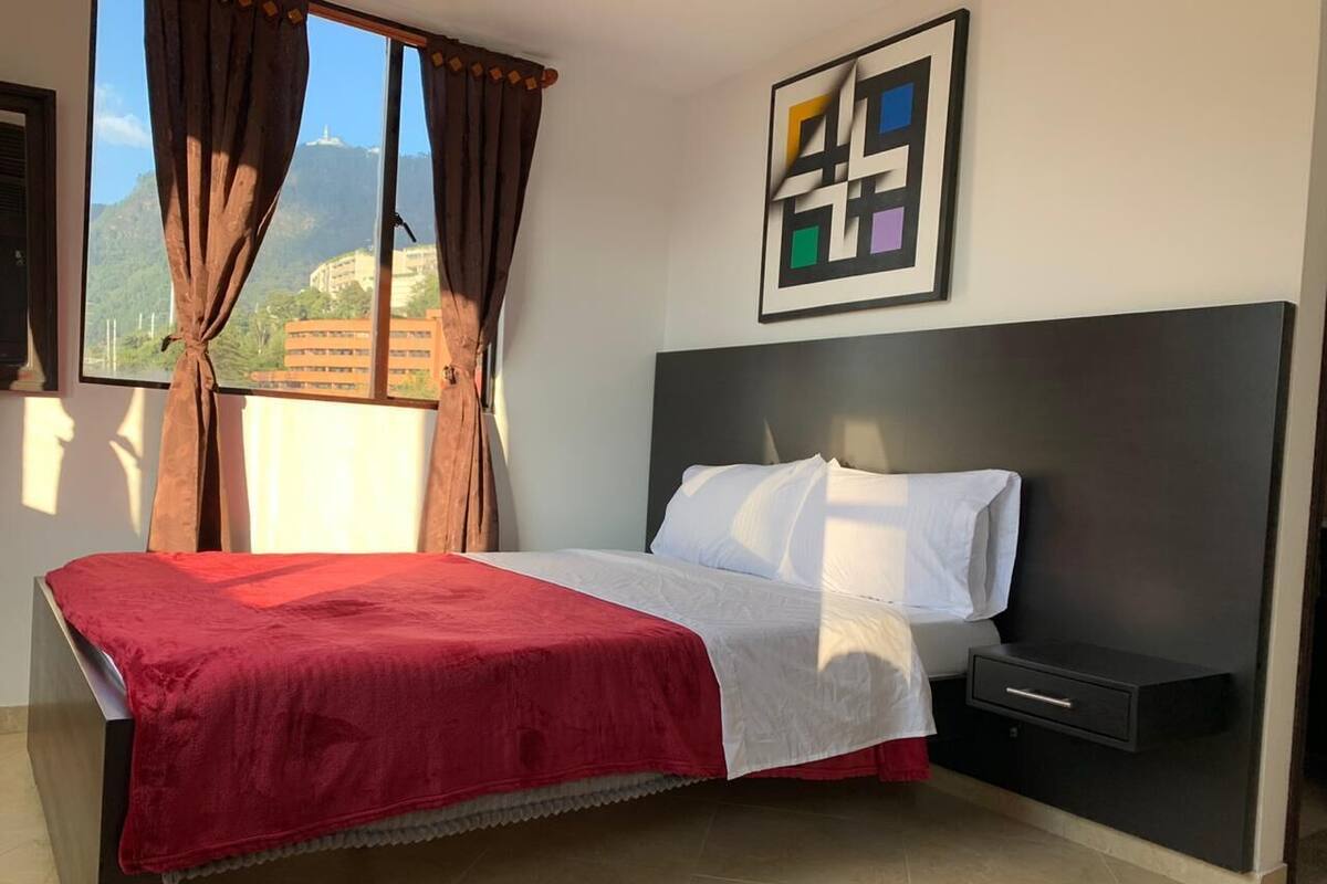 Habitación doble, 1 cama doble, baño privado | Ropa de cama