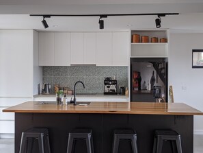 Fridge, microwave, oven, dishwasher - A home away from home (Inverloch)