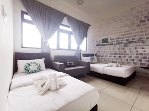 1 多间卧室、熨斗/熨衣板、上网接入、床单