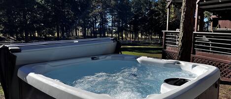 Baignoire à remous extérieure