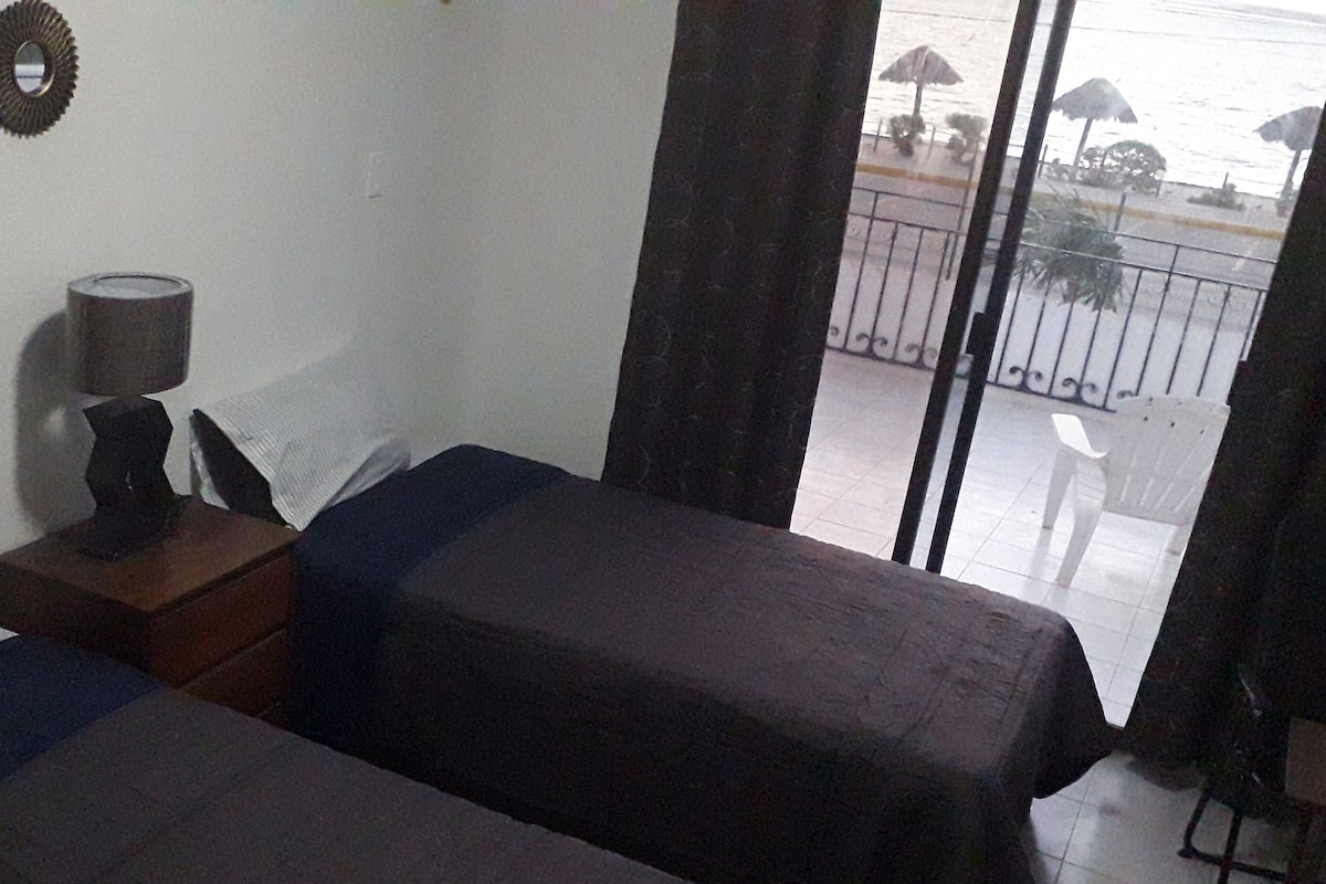 1 habitación, minibar y wifi gratis