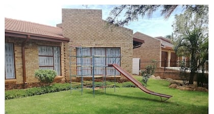 Lott's Place Guest House