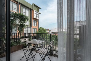 Double Room, 1 King Bed, Balcony | Minibar, in-room safe, individually decorated, desk - The Wood (Surin)