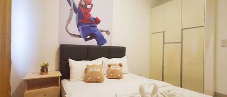 3 soveværelser, strygejern/strygebræt, internetforbindelse, sengetøj