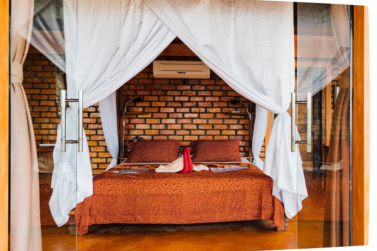 ルーム (Isa Eco) | ミニバー、ベッドシーツ