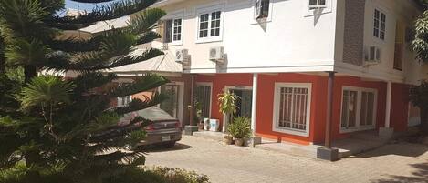 Façade de l’hébergement