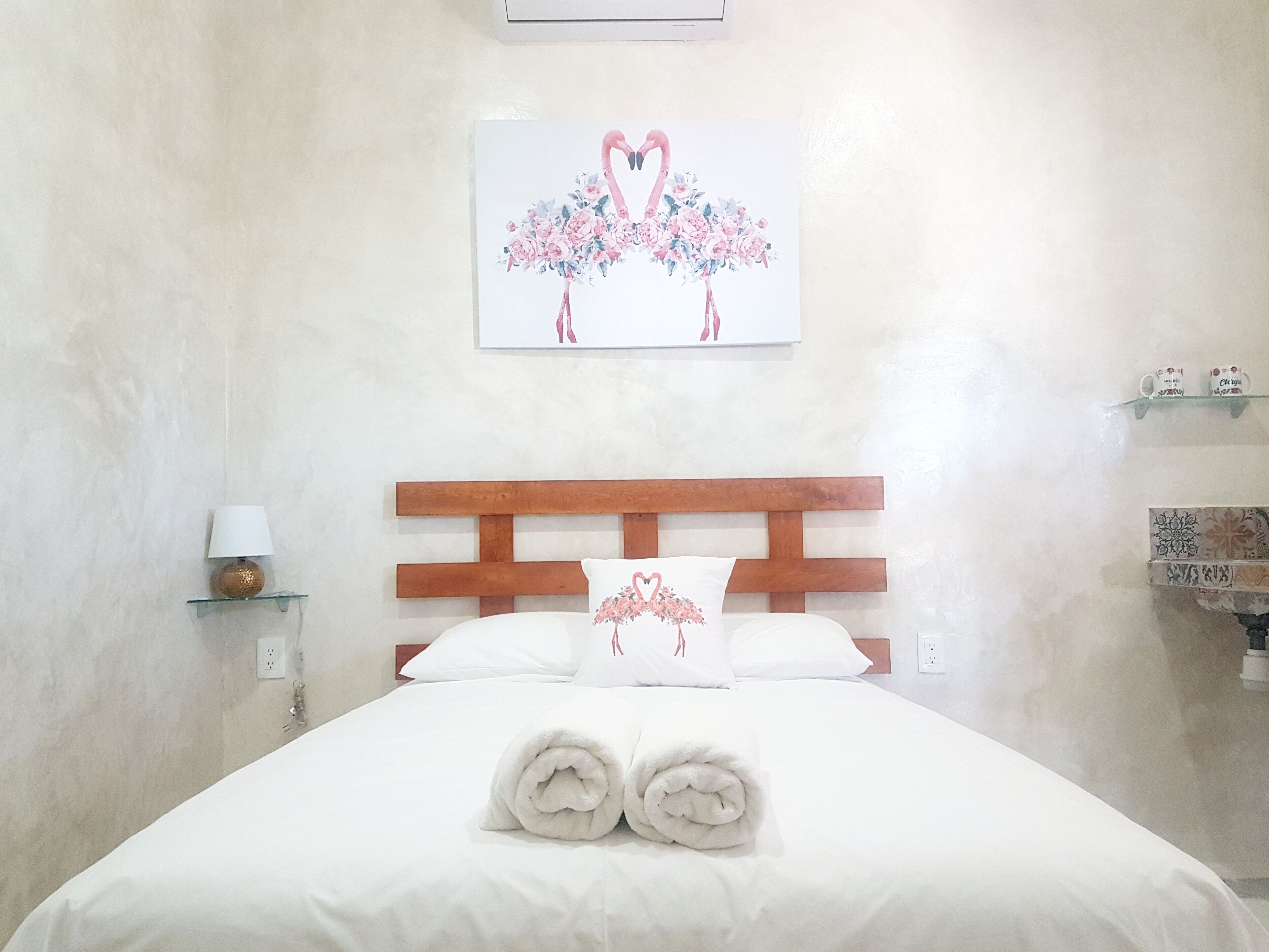 Habitación Deluxe, 1 cama Queen size | Minibar, decoración personalizada y muebles diferentes 