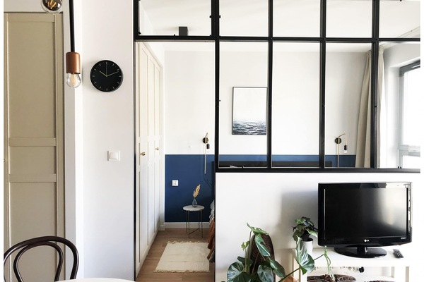 Modern TV in the apartment.