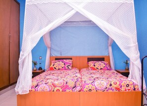 Junior-huoneisto | 1 makuuhuone, työpöytä, kannettavalle tietokoneelle sopiva työtila