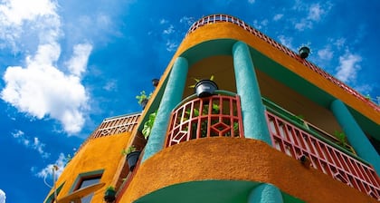 Transit House Airport