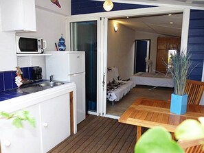 Interior - Bougainvillier, pool, direct access to the beach (Grand Fond)