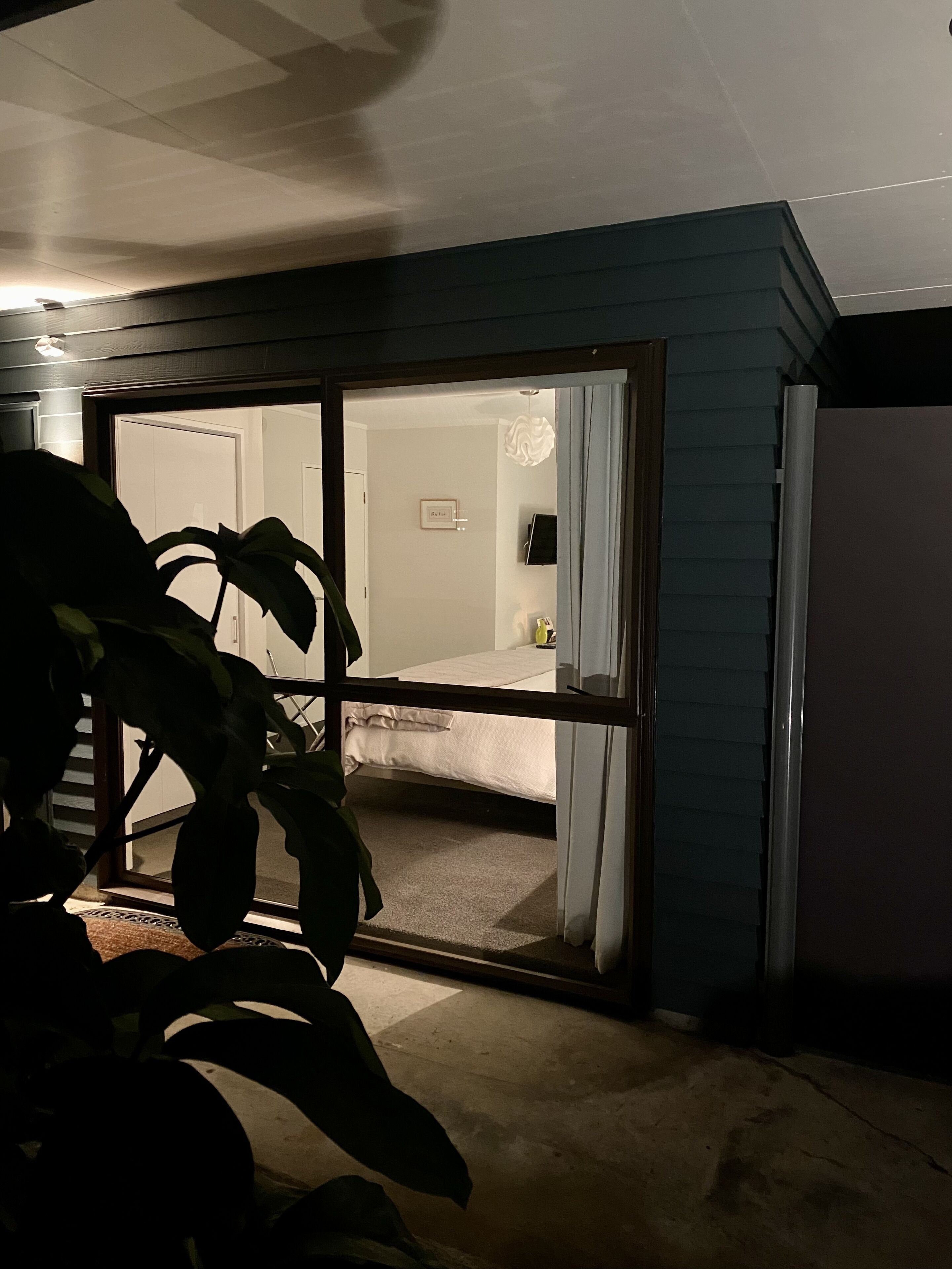 1 chambre, fer et planche à repasser, Wi-Fi gratuit, draps fournis