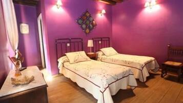 1 chambre, minibar, décoration personnalisée, ameublement personnalisé