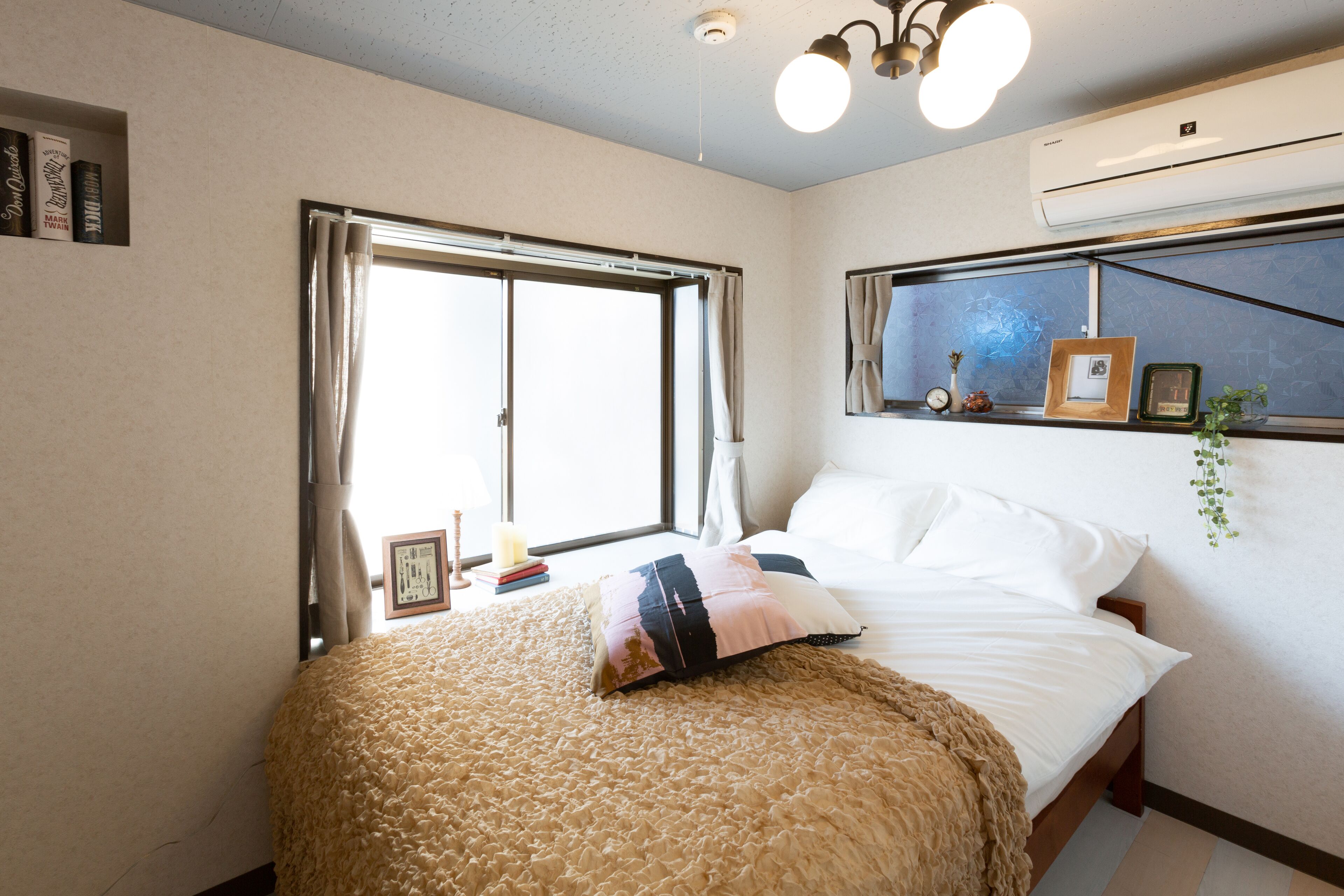 Private Vacation Home | 5 bedrooms, desk, iron/ironing board, free WiFi