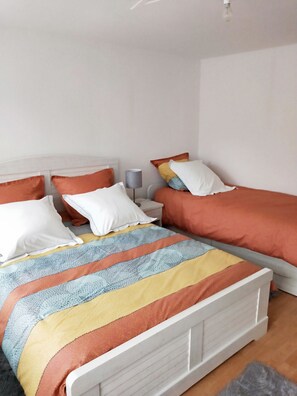 Iron/ironing board, travel cot, free WiFi, bed sheets - Beautiful Gîte 3 épis - 5 people (Bining)