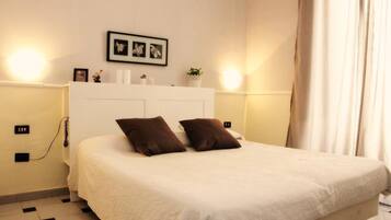 Decoración personalizada, escritorio y wifi gratis