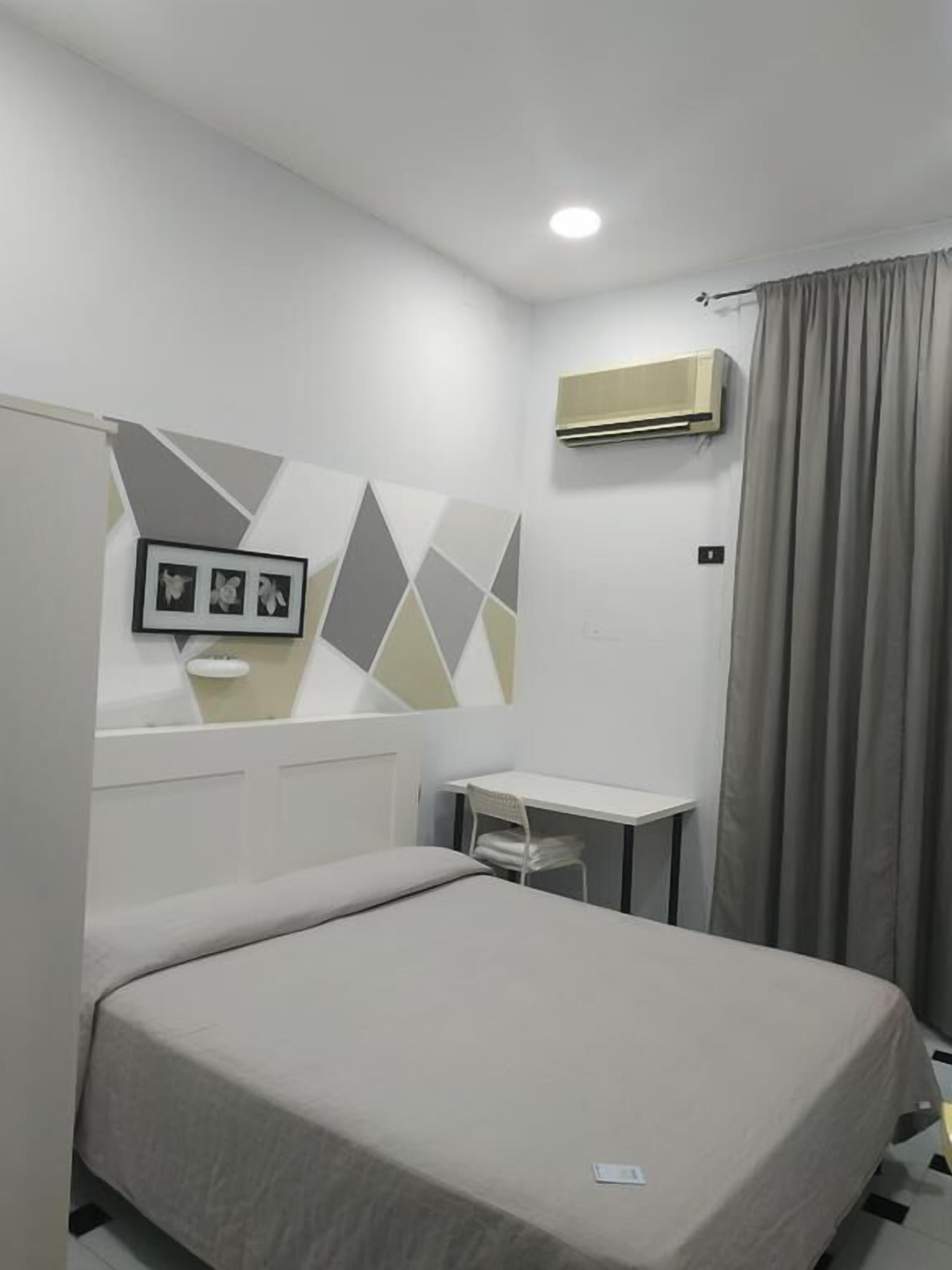 double room | individually decorated, desk, free wifi