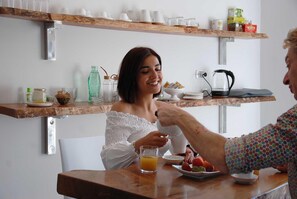 Breakfast area - Centro Storico via Sassari Accommodation (Cagliari)