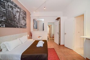Superior Double Room | In-room safe, desk, soundproofing, free WiFi - B&B Be First (Rome)