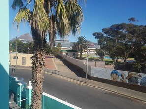 Exterior - The Mountains (Cape Town)