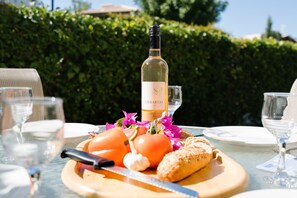 Outdoor dining - Apartment DB02 - Helena (Kouklia)