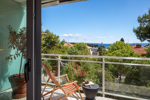 Residence by Splendida Palace