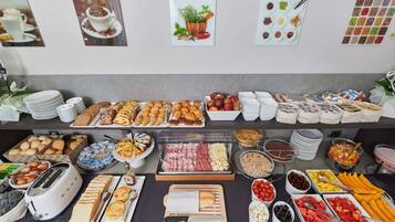 Desayuno buffet incluido todos los días