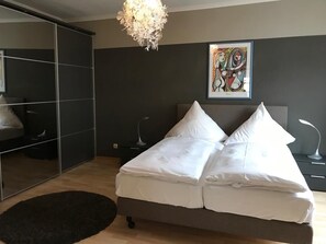 2 bedrooms, WiFi, bed sheets - Moderne Ferienwohnung im Herzen Bitburgs (Bitburg)