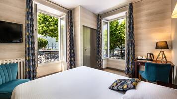 Superior Double Room | Premium bedding, desk, iron/ironing board, free WiFi