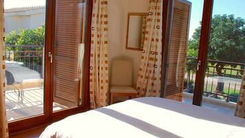 Villa, 3 Bedrooms, Private Pool | 3 bedrooms, iron/ironing board, free cribs/infant beds, free WiFi