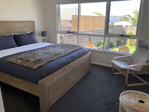 3 bedrooms, iron/ironing board, WiFi