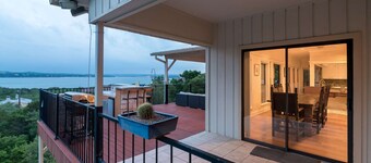 Palatial Property Pairs Pool, Pickleball, Piano and Panoramic Views