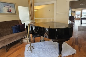 Interior - Palatial Property Pairs Pool, Pickleball, Piano, Ping Pong, Hot Tub and Panoramic Views (Austin)