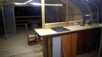 Comfort Tent | Shared kitchen