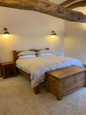 3 Schlafzimmer, Bügeleisen/Bügelbrett, WLAN, Bettwäsche