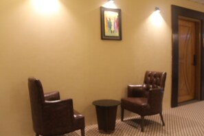 Exterior - Royal Inn Dhaka (Dhaka)