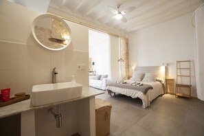 1 Schlafzimmer, schallisolierte Zimmer, Bügeleisen/Bügelbrett, WLAN